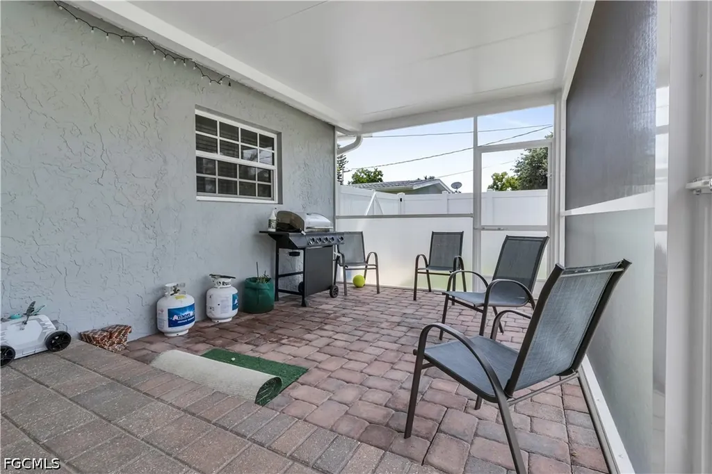 1385 Pine Avenue North Fort Myers FL 33917