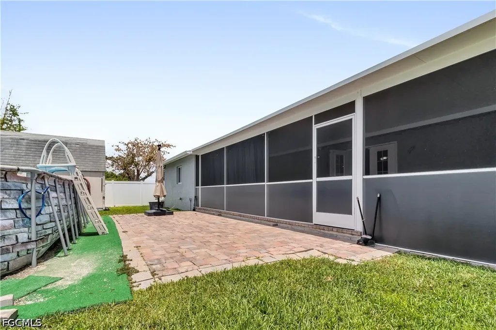 1385 Pine Avenue North Fort Myers FL 33917
