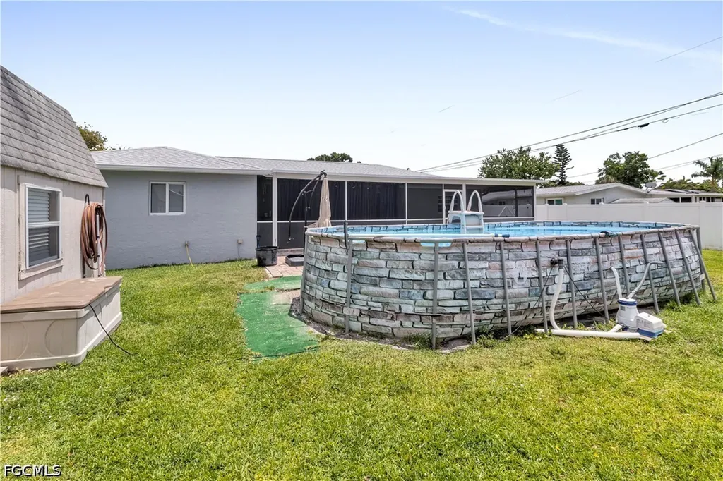 1385 Pine Avenue North Fort Myers FL 33917