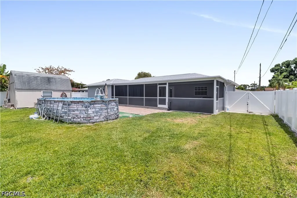 1385 Pine Avenue North Fort Myers FL 33917