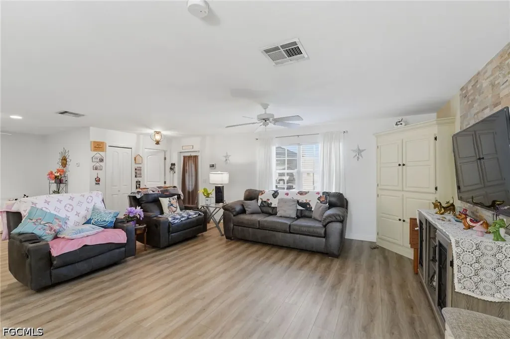 1385 Pine Avenue North Fort Myers FL 33917