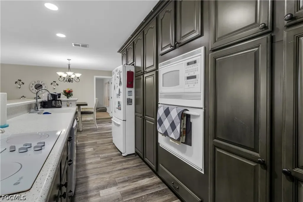 1385 Pine Avenue North Fort Myers FL 33917