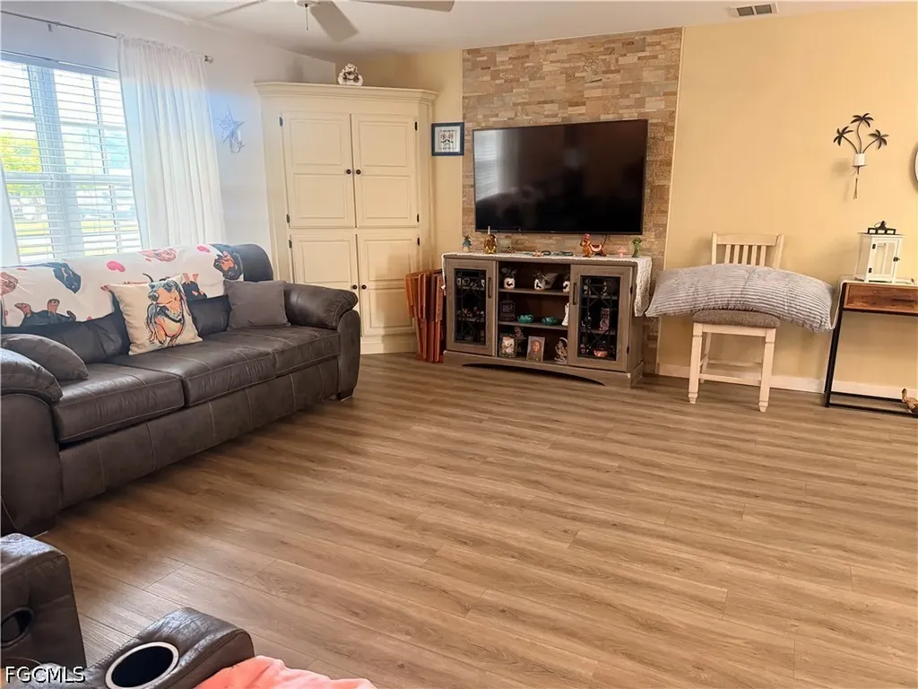 1385 Pine Avenue North Fort Myers FL 33917