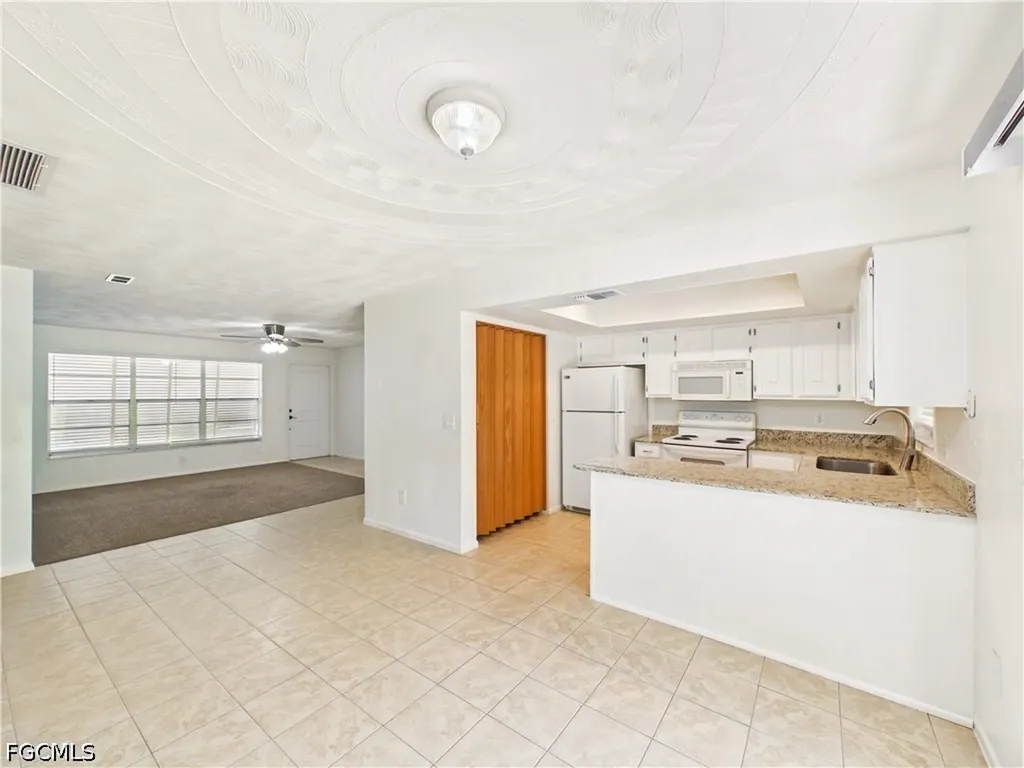 18541 Iris Road Fort Myers FL 33967