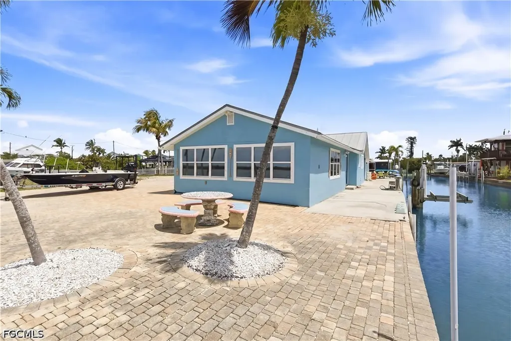 2669 Coco Plum Drive Matlacha FL 33993