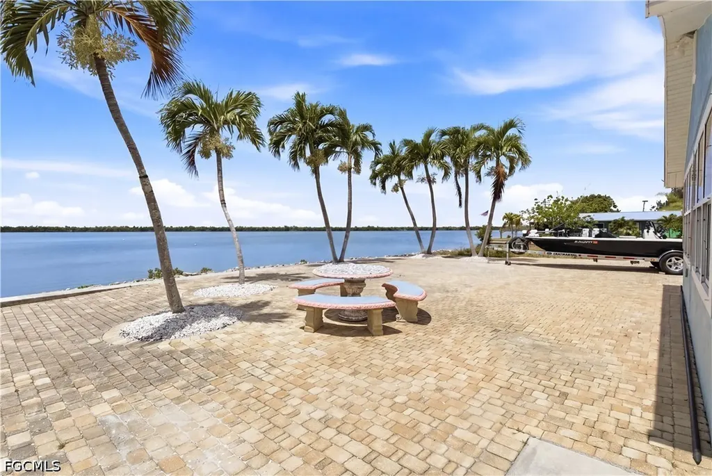 2669 Coco Plum Drive Matlacha FL 33993