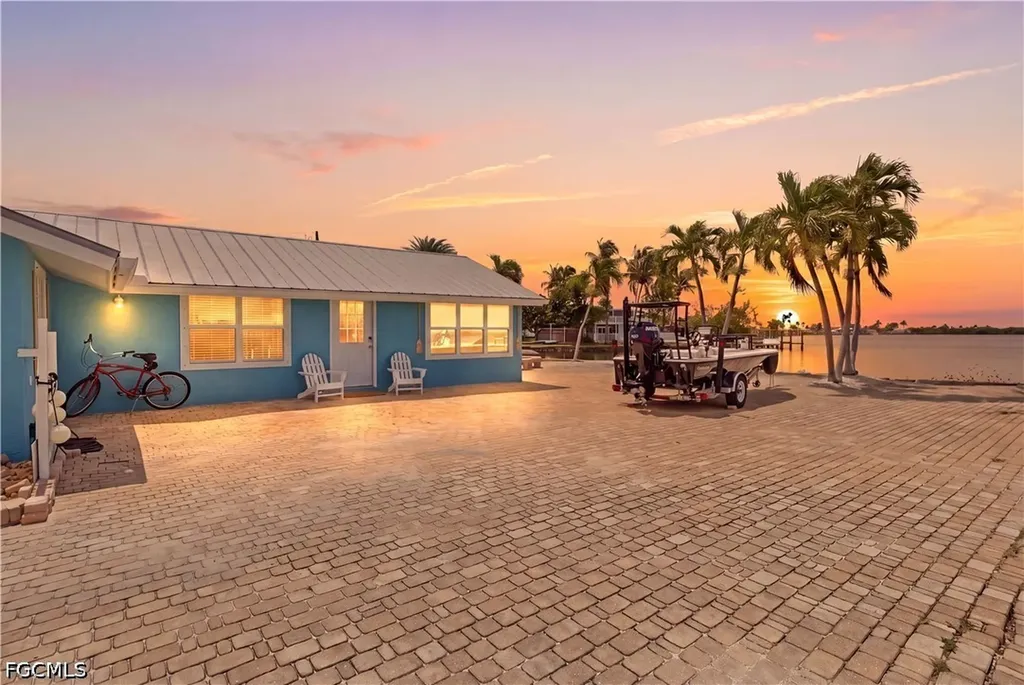 2669 Coco Plum Drive Matlacha FL 33993