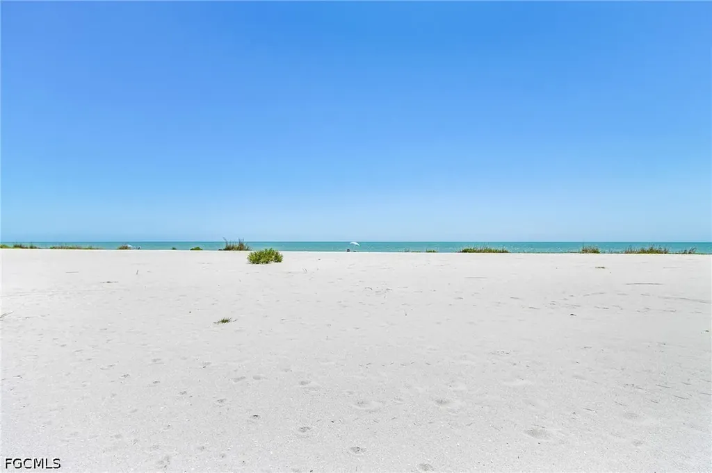 4601 Rue Belle Mer Sanibel FL 33957