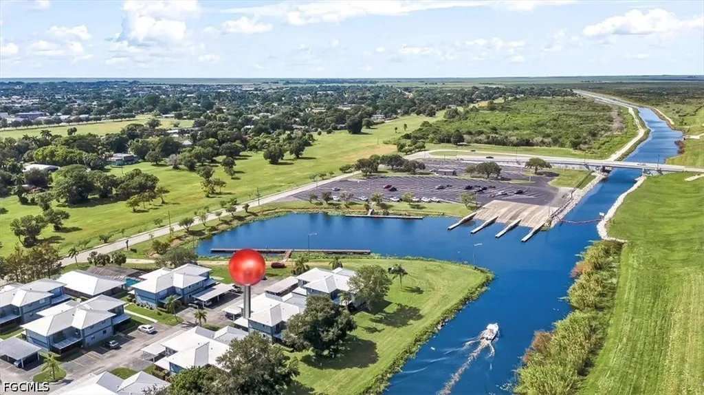 707 Hoover Dike Road Clewiston FL 33440