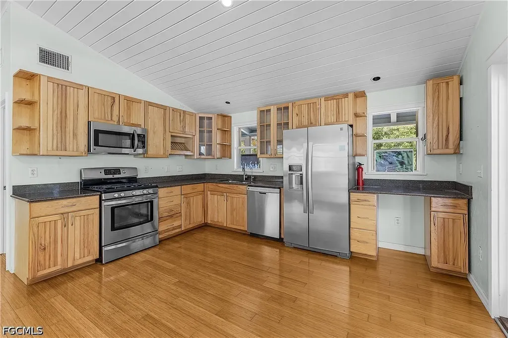 10545 Habitat Trail Bokeelia FL 33922