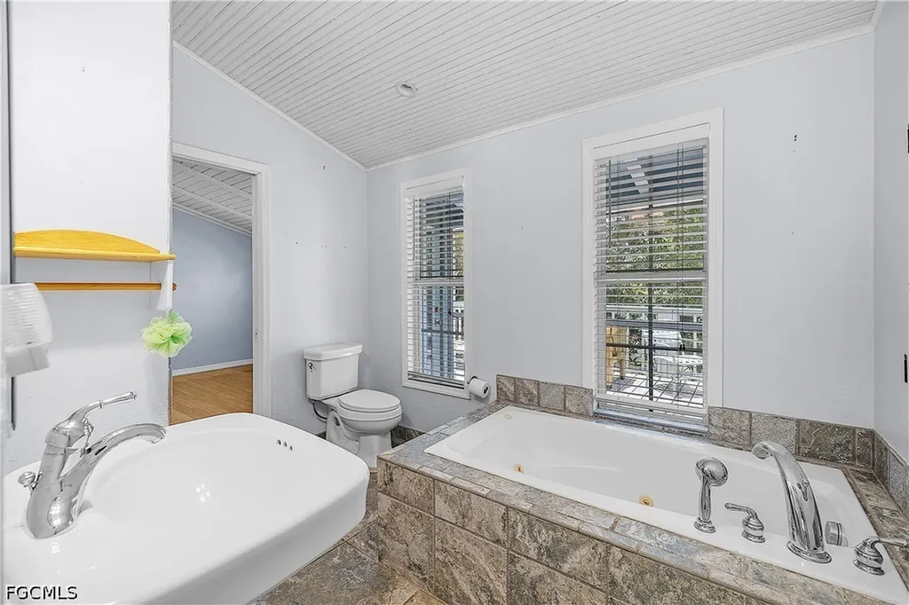10545 Habitat Trail Bokeelia FL 33922
