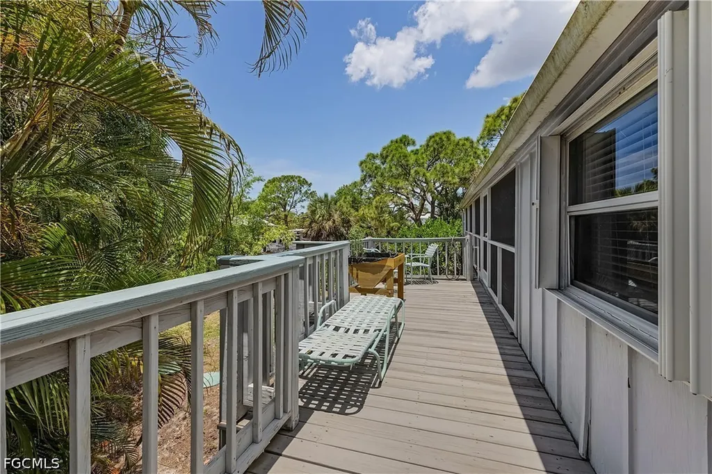 10545 Habitat Trail Bokeelia FL 33922