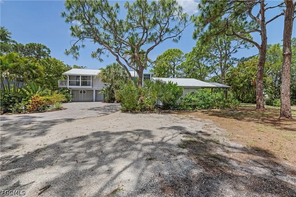 10545 Habitat Trail Bokeelia FL 33922