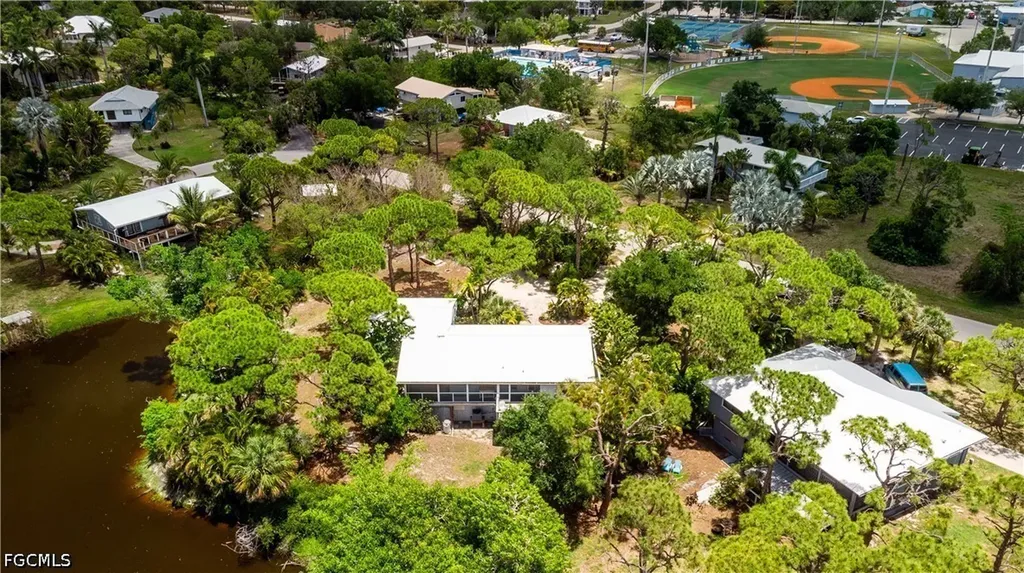 10545 Habitat Trail Bokeelia FL 33922