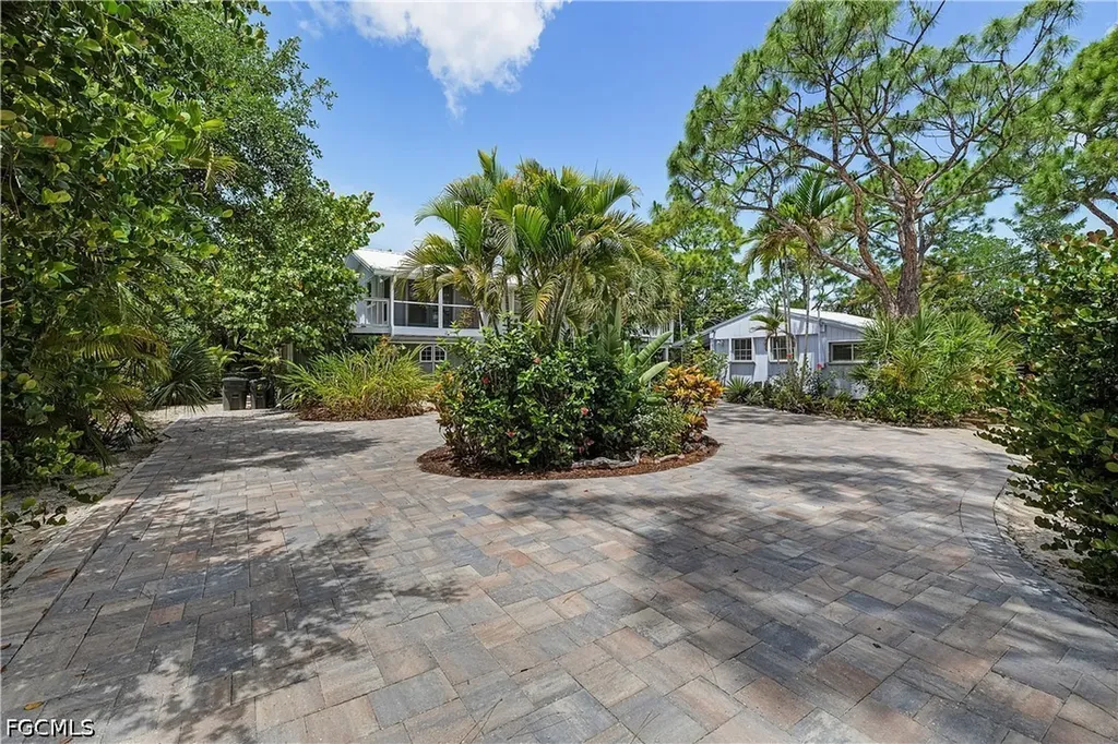 10545 Habitat Trail Bokeelia FL 33922