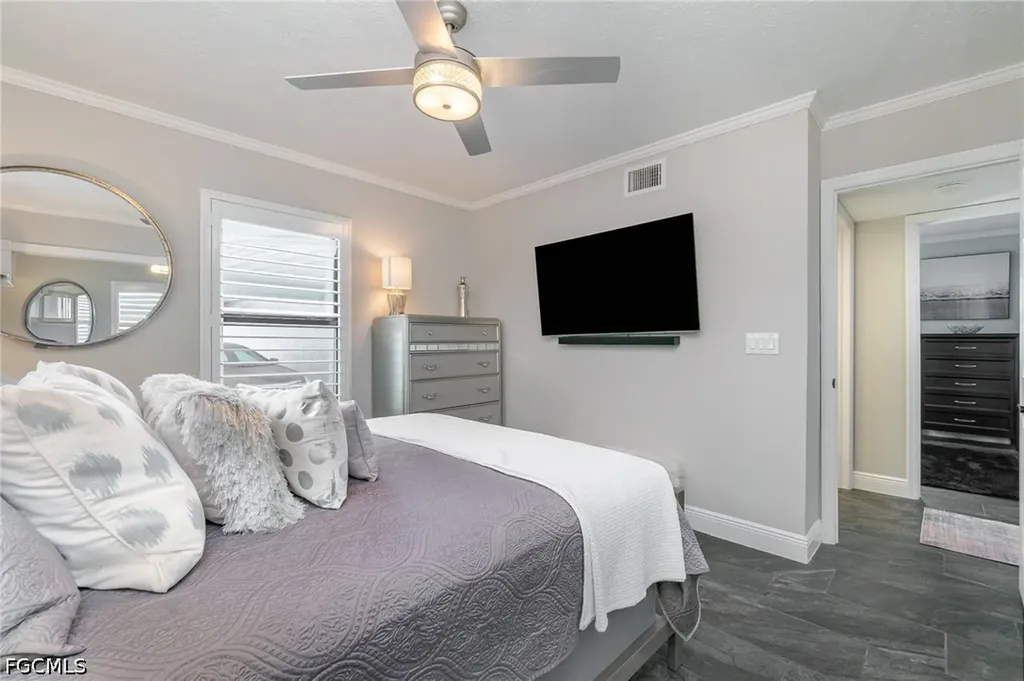 4001 SE 19th Place Cape Coral FL 33904