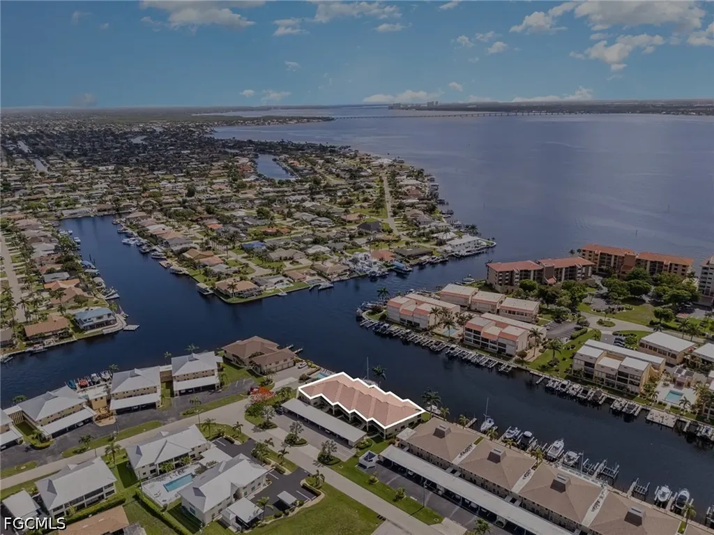 4001 SE 19th Place Cape Coral FL 33904