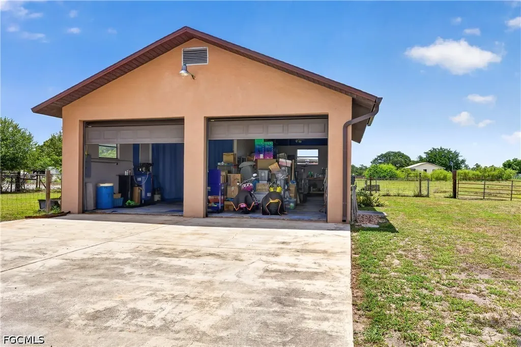 6670 Pangola Road Fort Myers FL 33905