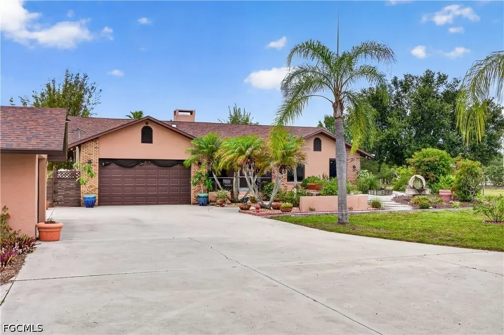 6670 Pangola Road Fort Myers FL 33905