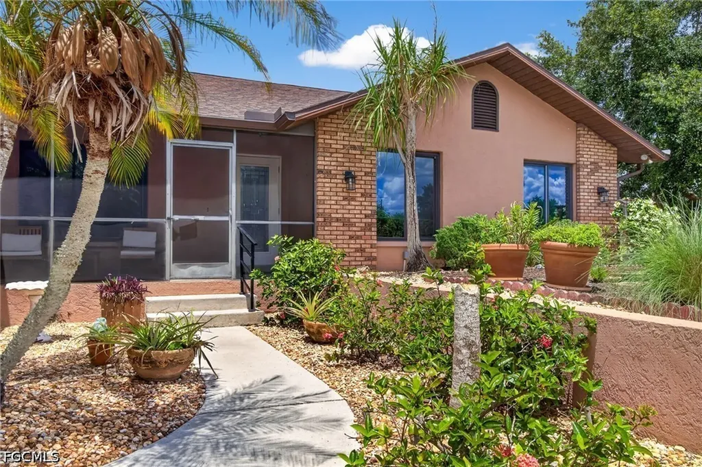 6670 Pangola Road Fort Myers FL 33905