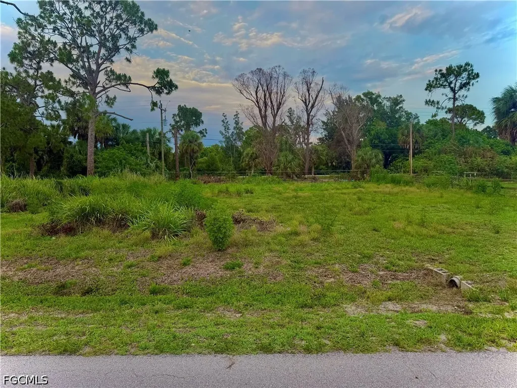 8259 Marx Drive North Fort Myers FL 33917
