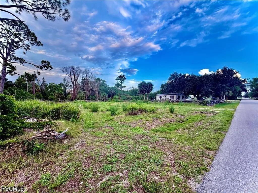8259 Marx Drive North Fort Myers FL 33917