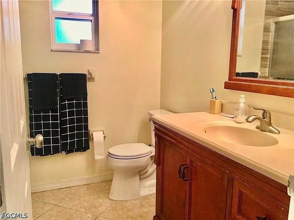 124 SE 31st Street Cape Coral FL 33904
