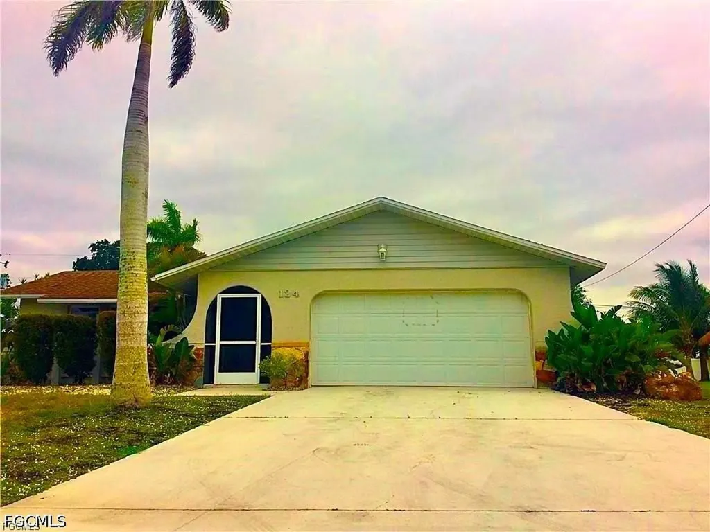 124 SE 31st Street Cape Coral FL 33904