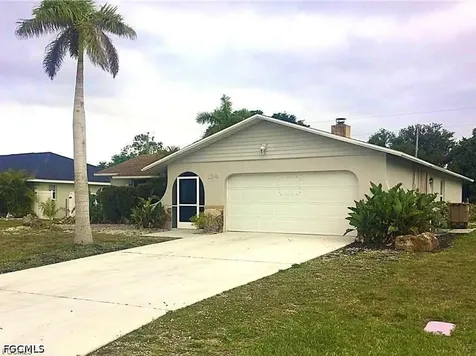 124 SE 31st Street Cape Coral FL 33904
