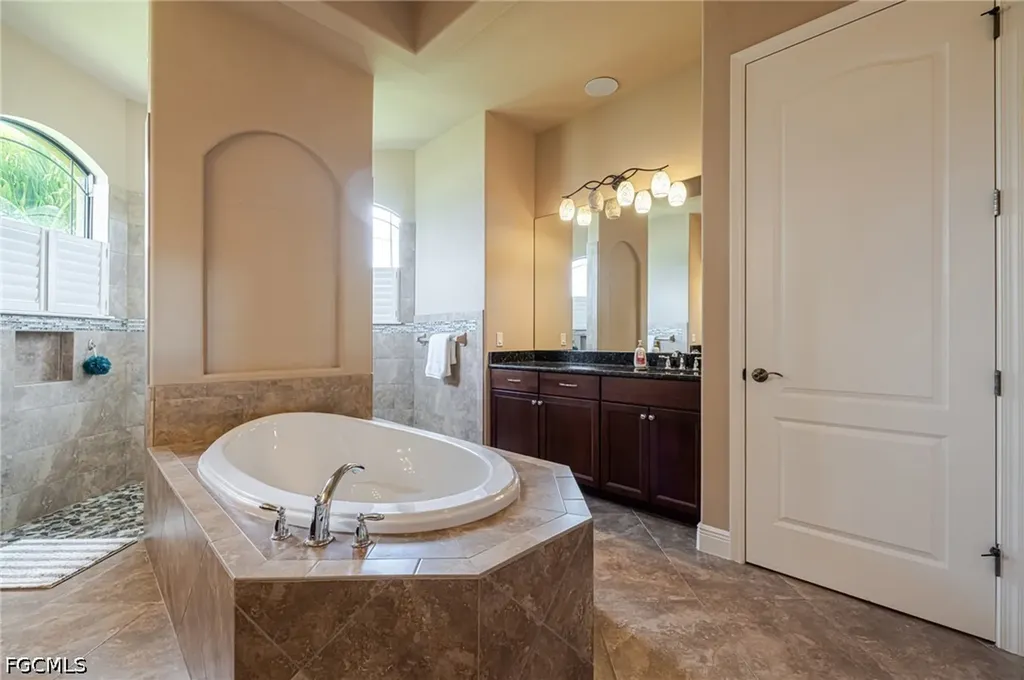 2832 SW 26th Avenue Cape Coral FL 33914