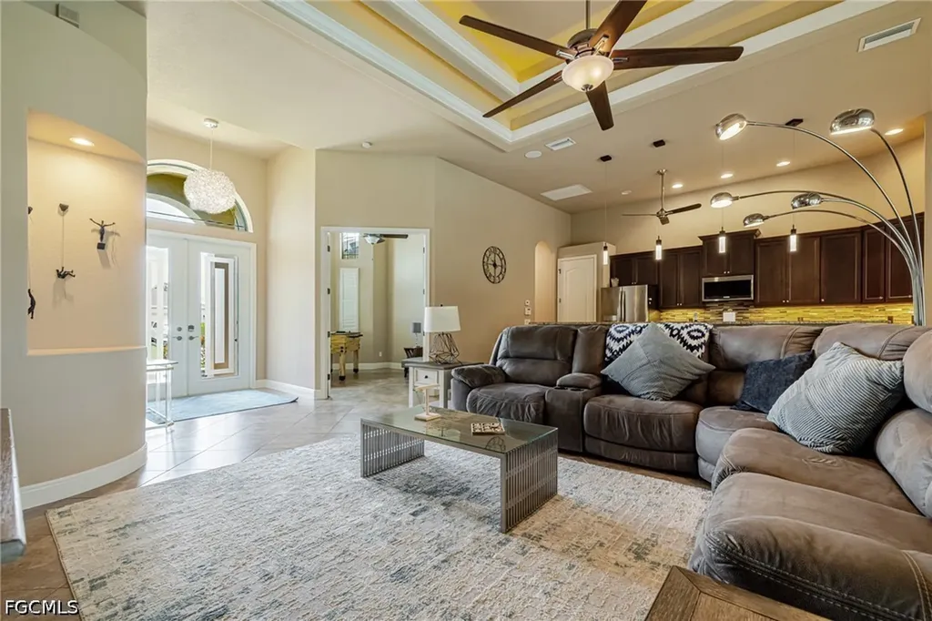 2832 SW 26th Avenue Cape Coral FL 33914