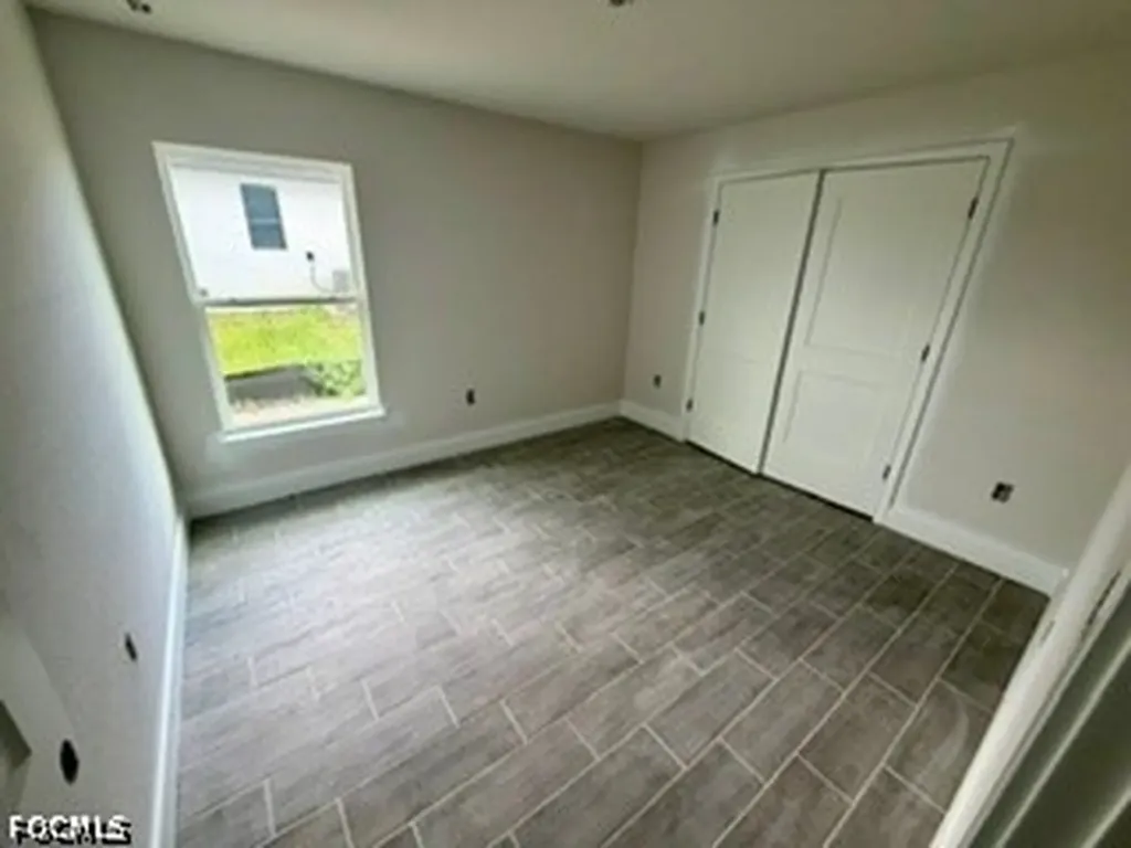 2833 NW 21st Place Cape Coral FL 33993