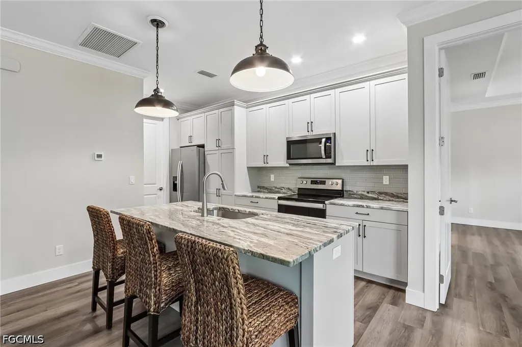 2009 Savona Parkway W Cape Coral FL 33914