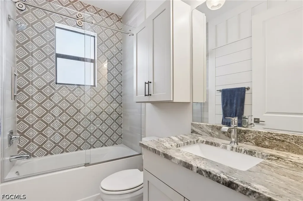 2009 Savona Parkway W Cape Coral FL 33914