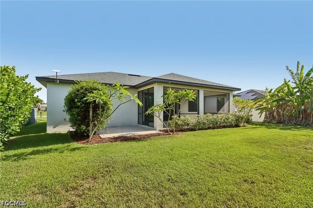 2009 Savona Parkway W Cape Coral FL 33914