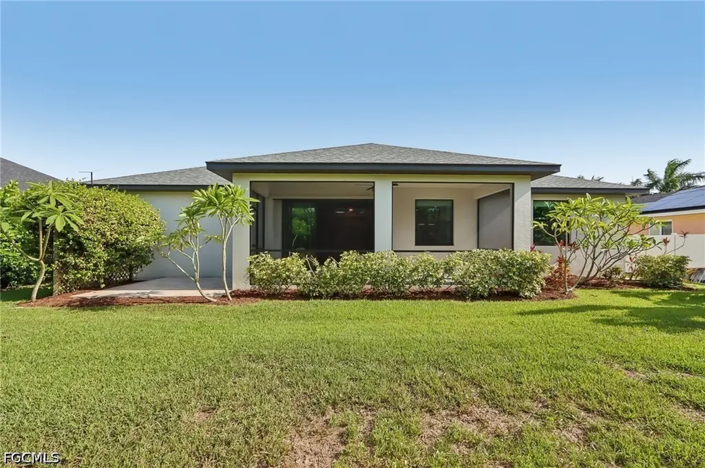 2009 Savona Parkway W Cape Coral FL 33914