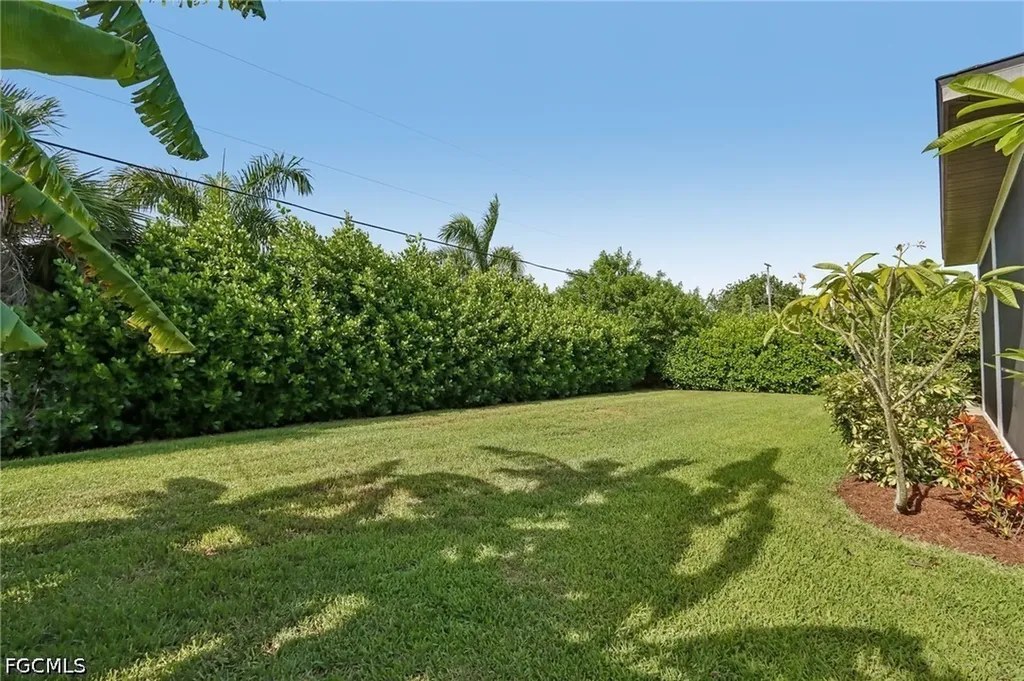 2009 Savona Parkway W Cape Coral FL 33914