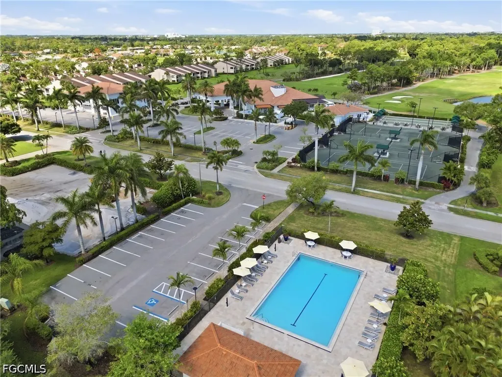 460 Fox Haven Drive Naples FL 34104