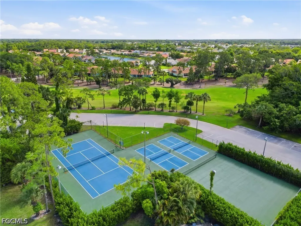 460 Fox Haven Drive Naples FL 34104