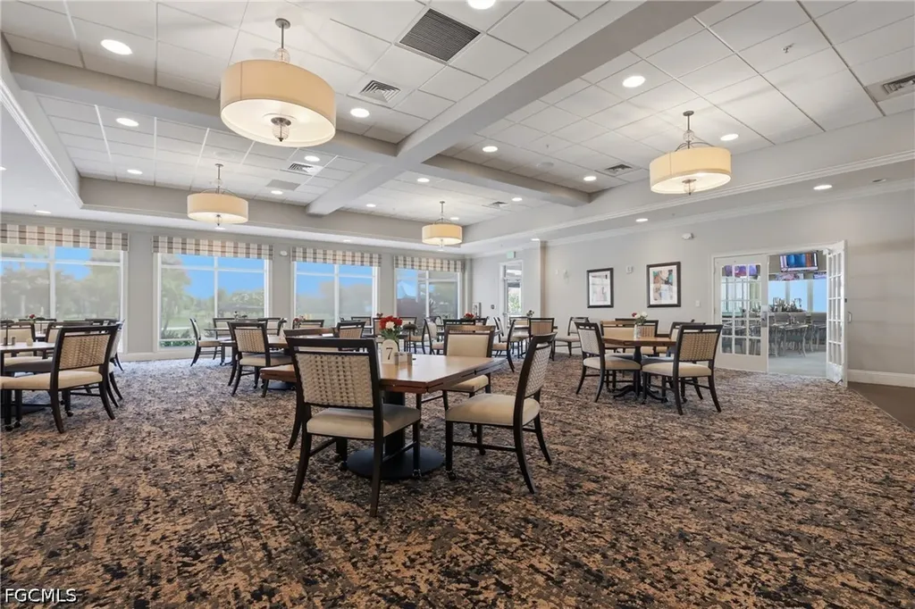 460 Fox Haven Drive Naples FL 34104