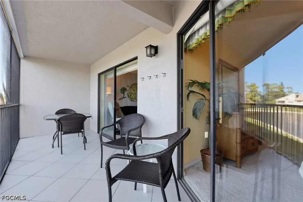 460 Fox Haven Drive Naples FL 34104