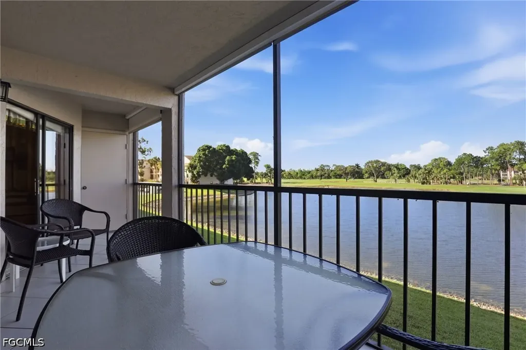 460 Fox Haven Drive Naples FL 34104