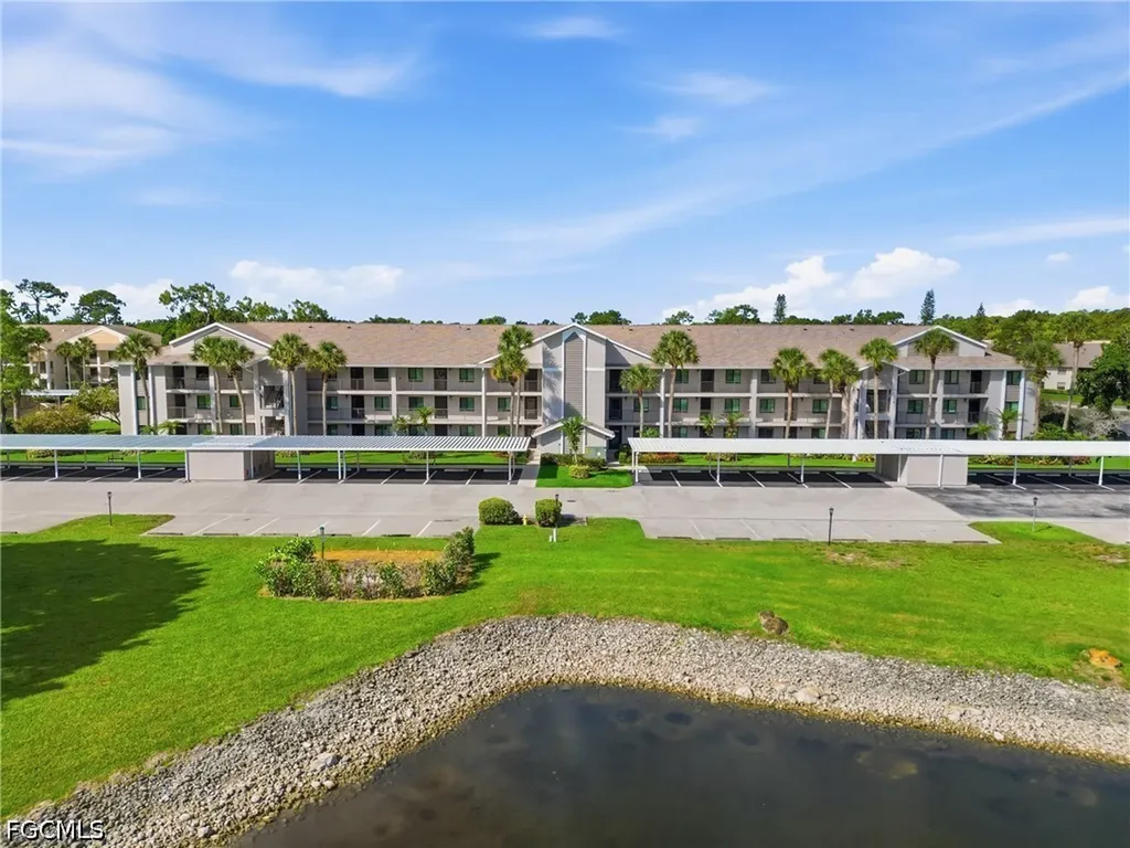 460 Fox Haven Drive Naples FL 34104