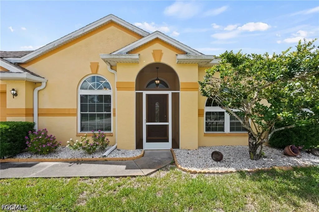 1520 Honor Court Lehigh Acres FL 33971