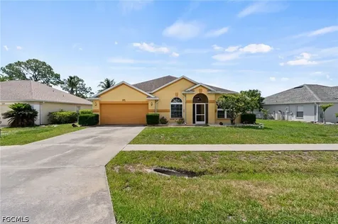 1520 Honor Court Lehigh Acres FL 33971