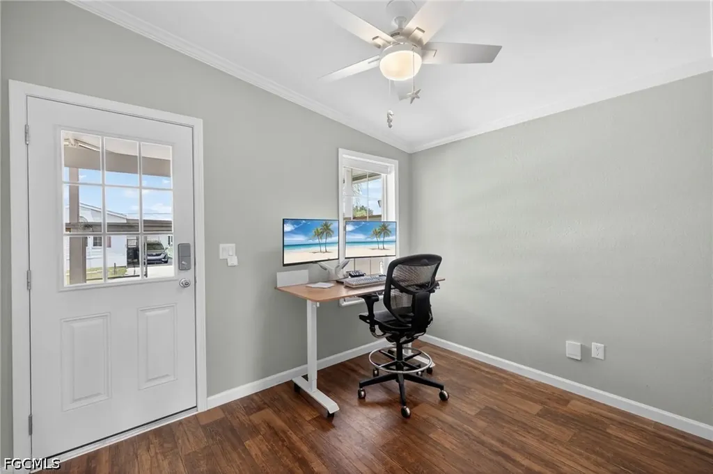 39 Channel Lane Fort Myers FL 33905
