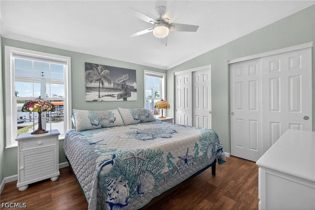 39 Channel Lane Fort Myers FL 33905