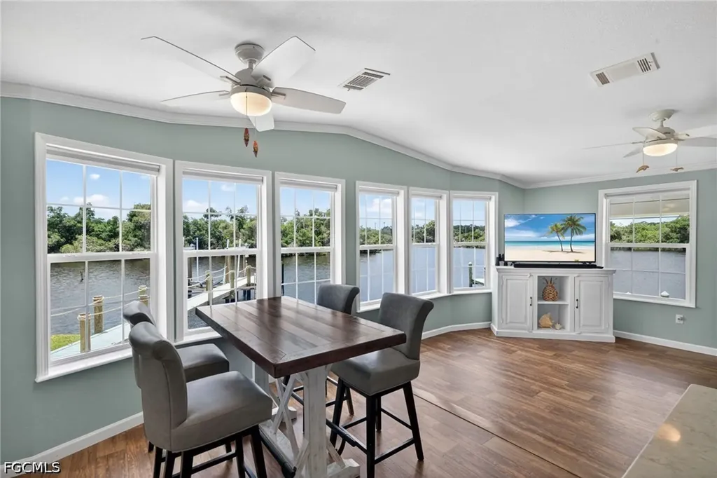 39 Channel Lane Fort Myers FL 33905