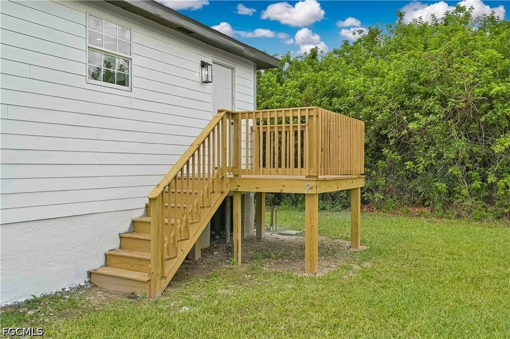 2912 28th Street W Lehigh Acres FL 33971