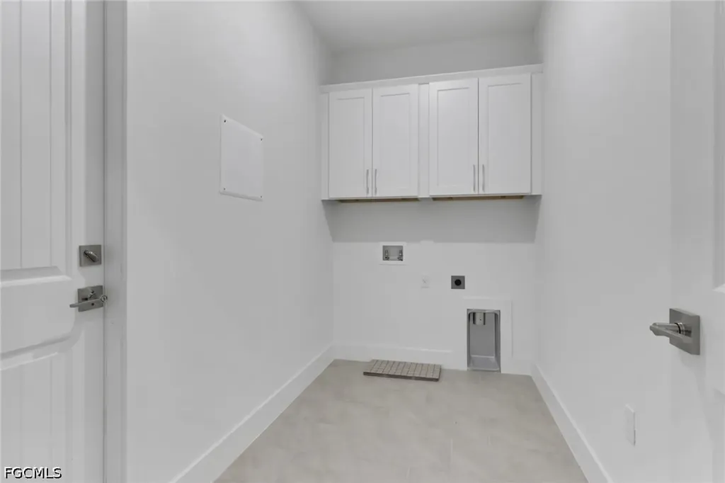426 NW 3rd Terrace Cape Coral FL 33993